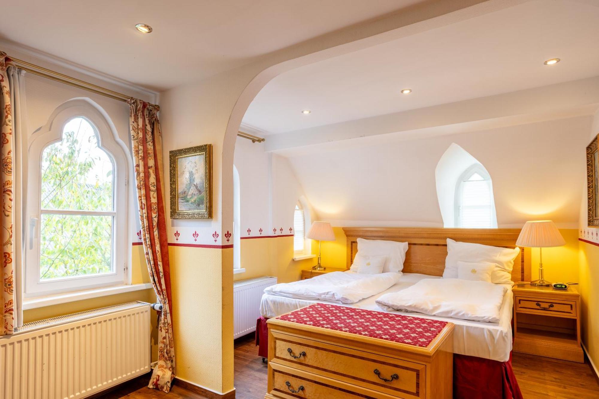Burghotel Staufenberg Staufenberg  Экстерьер фото