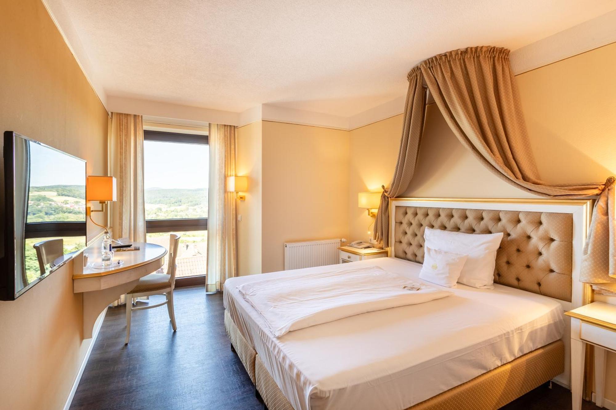 Burghotel Staufenberg Staufenberg  Экстерьер фото