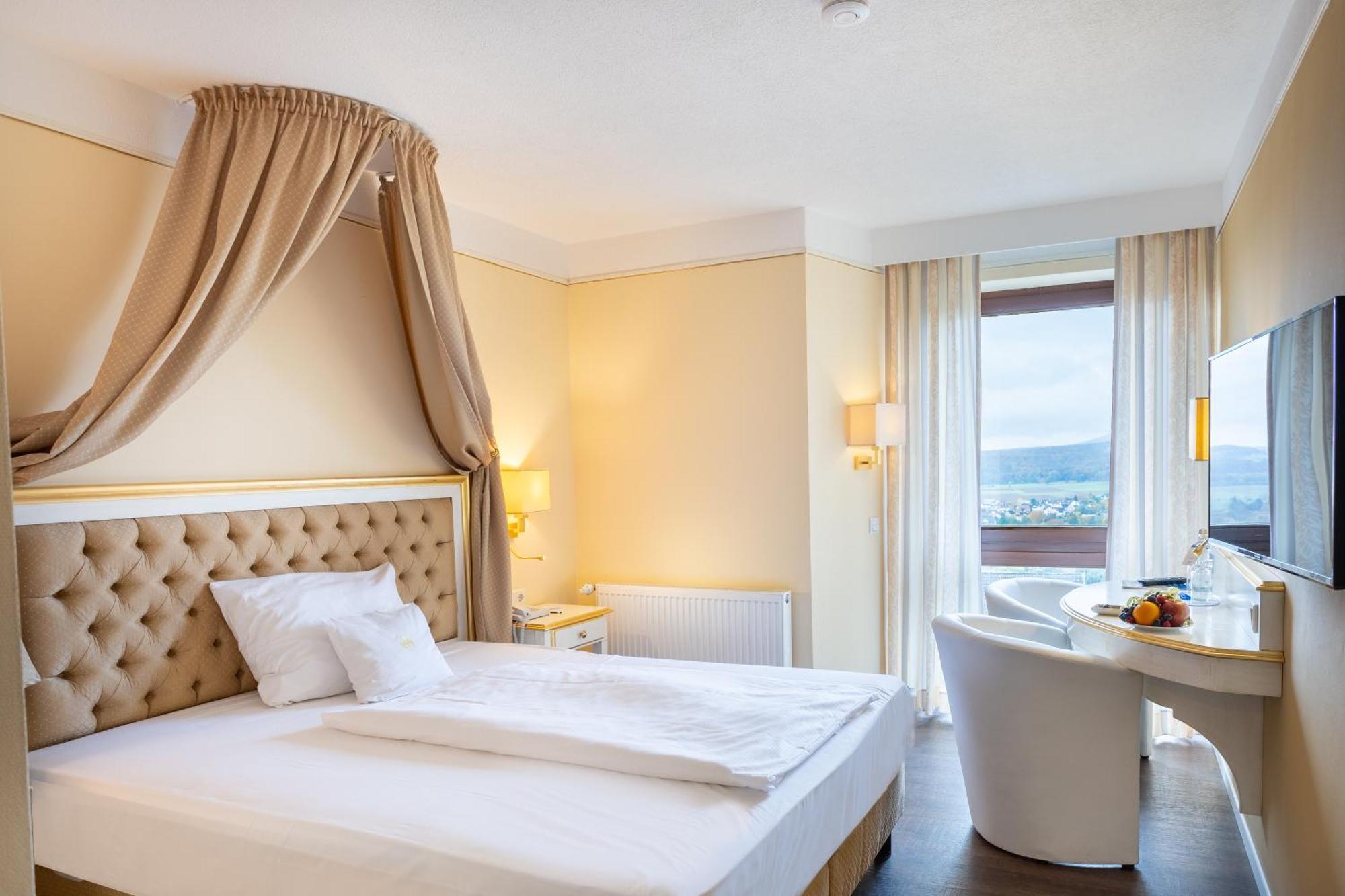 Burghotel Staufenberg Staufenberg  Экстерьер фото