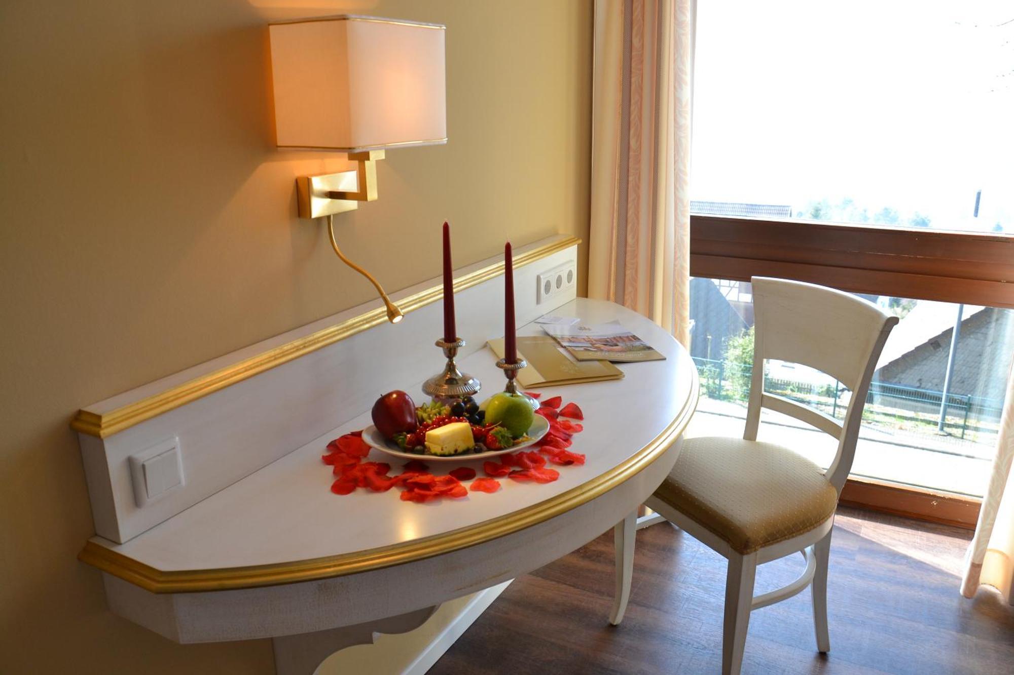 Burghotel Staufenberg Staufenberg  Экстерьер фото